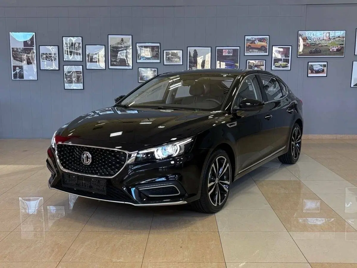MG 6 купить по цене от 1 923 000 рублей