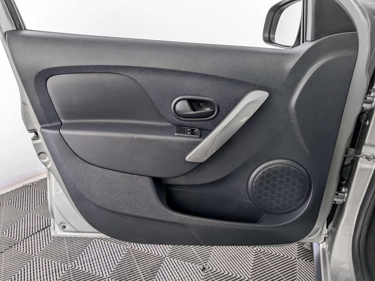 Продажа Б/У Рено Сандеро. Фото: #16