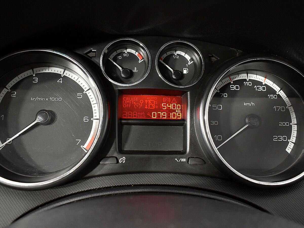 Продажа Б/У Пежо 408. Фото: #11