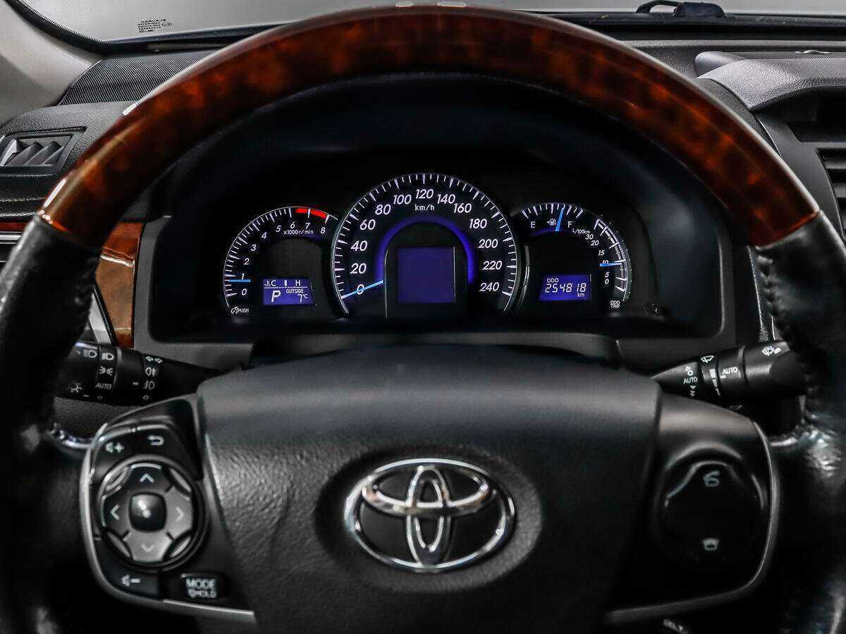 Продажа Б/У Тойота Камри. Фото: #18