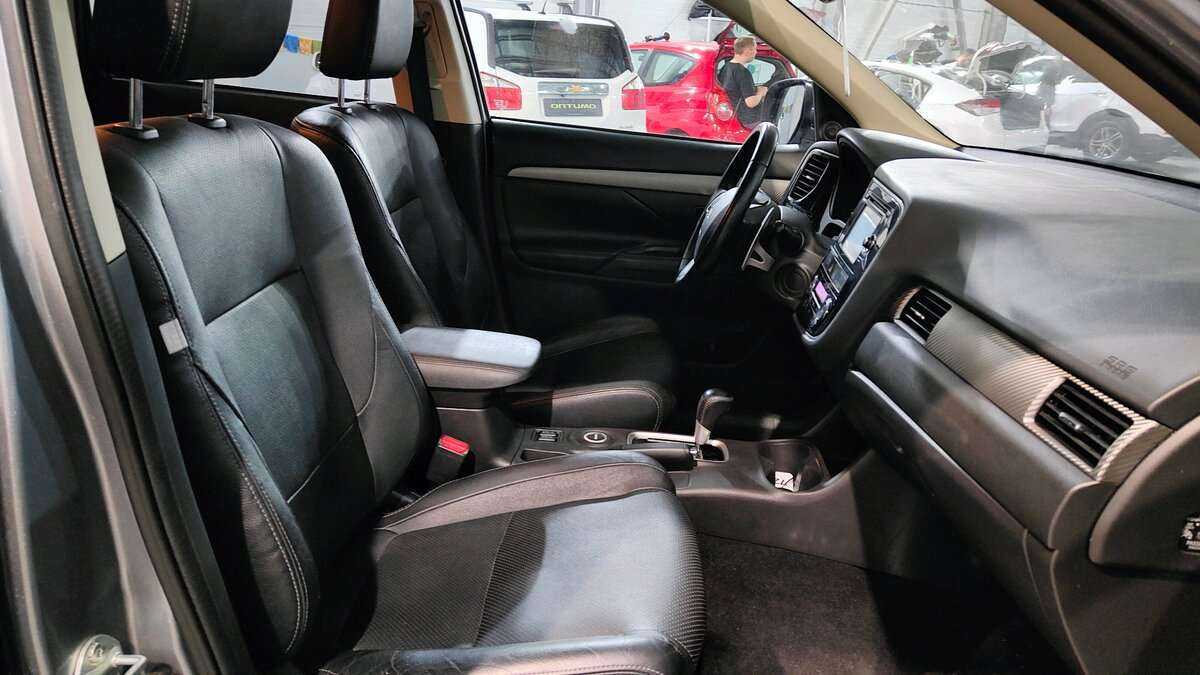 Продажа Б/У Митсубиши Оутлэндер. Фото: #15