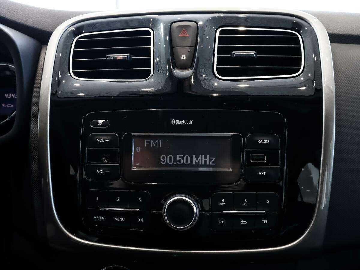 Продажа Б/У Рено Сандеро. Фото: #12