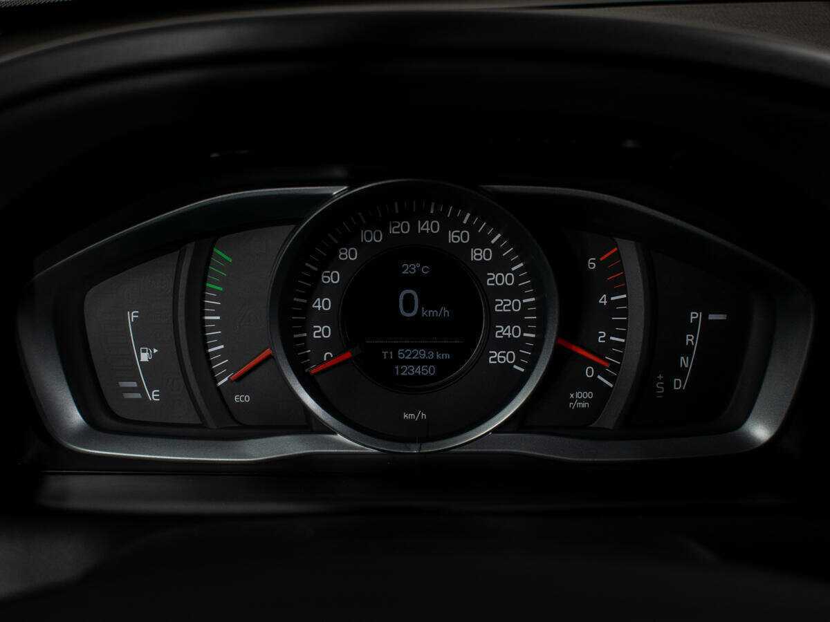 Продажа Б/У Вольво ИксЦ60. Фото: #9