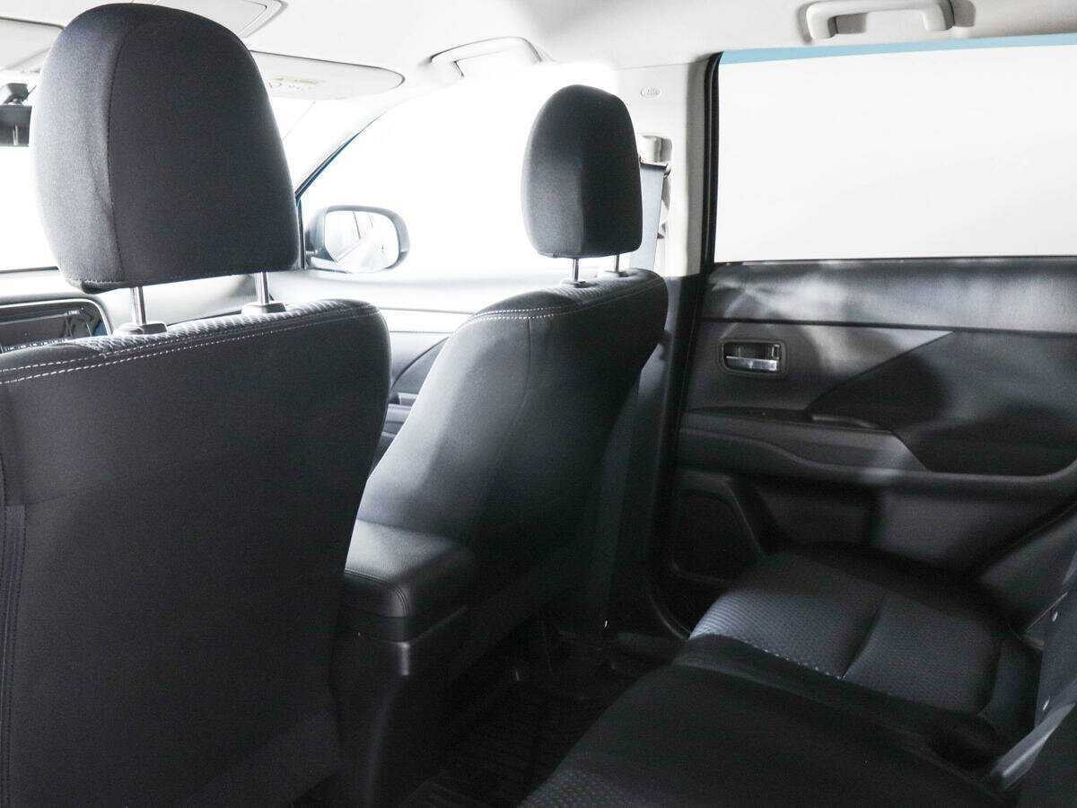 Продажа Б/У Митсубиши Оутлэндер. Фото: #11