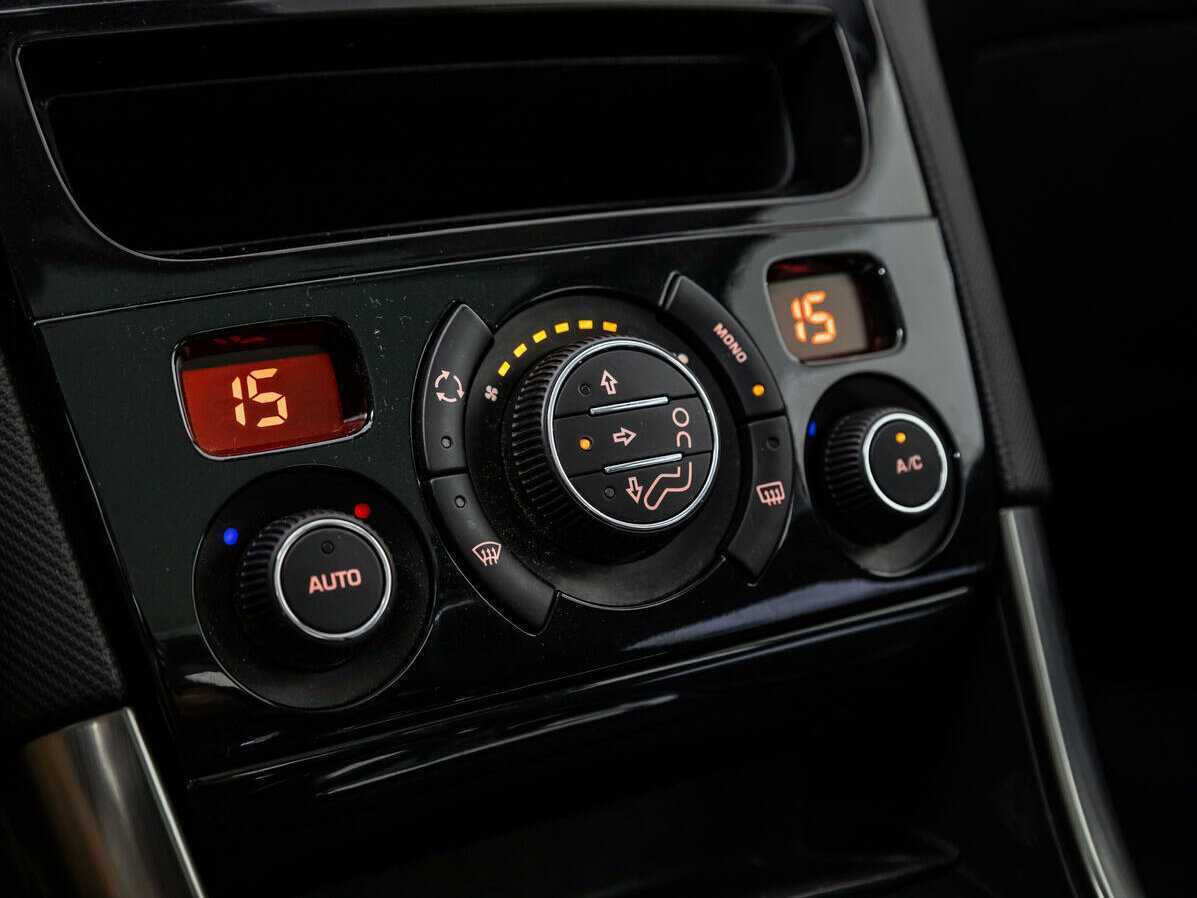 Продажа Б/У Пежо 308. Фото: #15