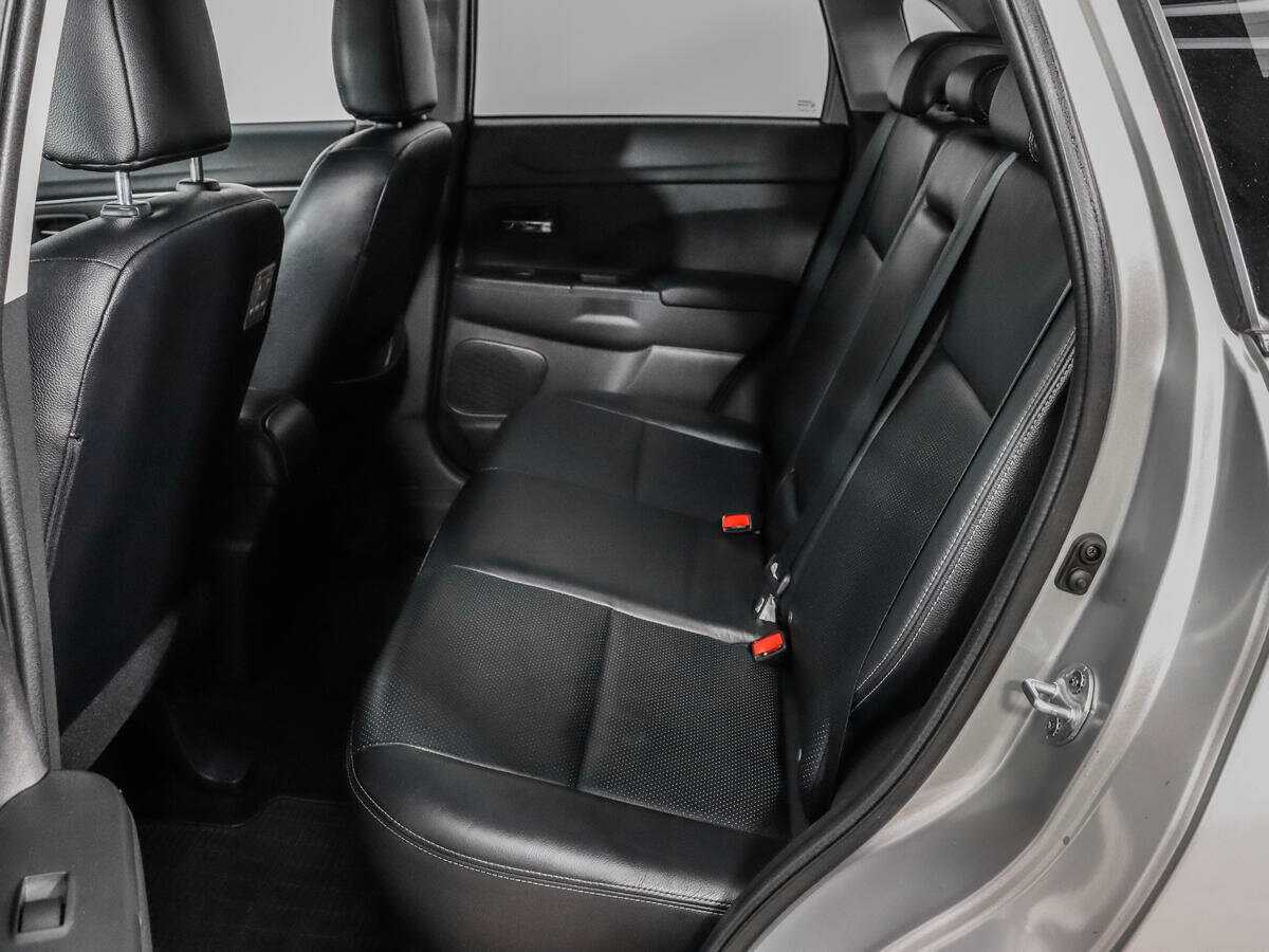 Продажа Б/У Митсубиши АС-Икс. Фото: #11