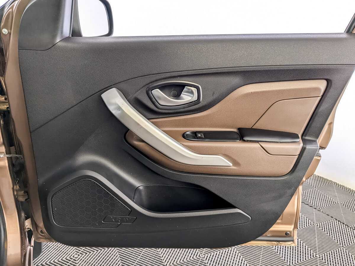 Продажа Б/У Лада (ВАЗ) ИКСРЭЙ. Фото: #23