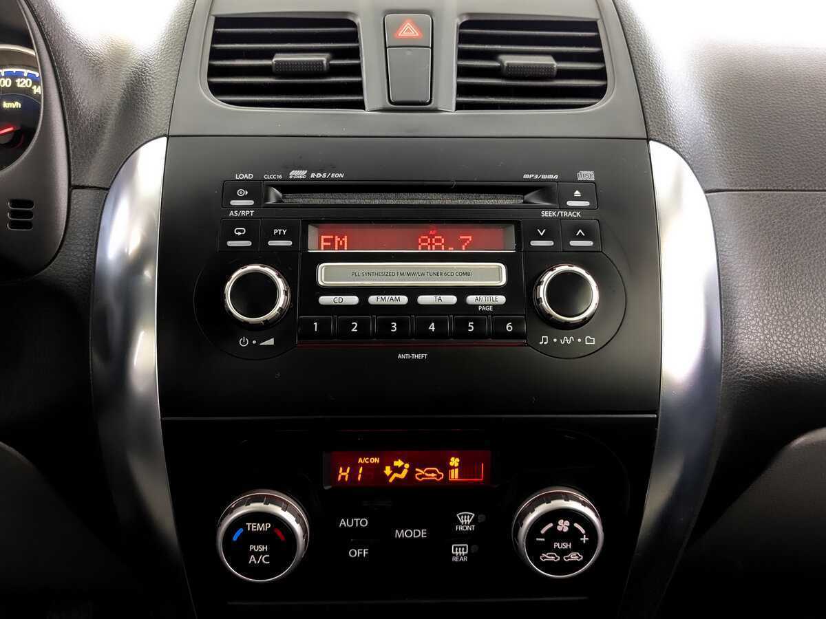 Продажа Б/У Сузуки С-Икс4. Фото: #14