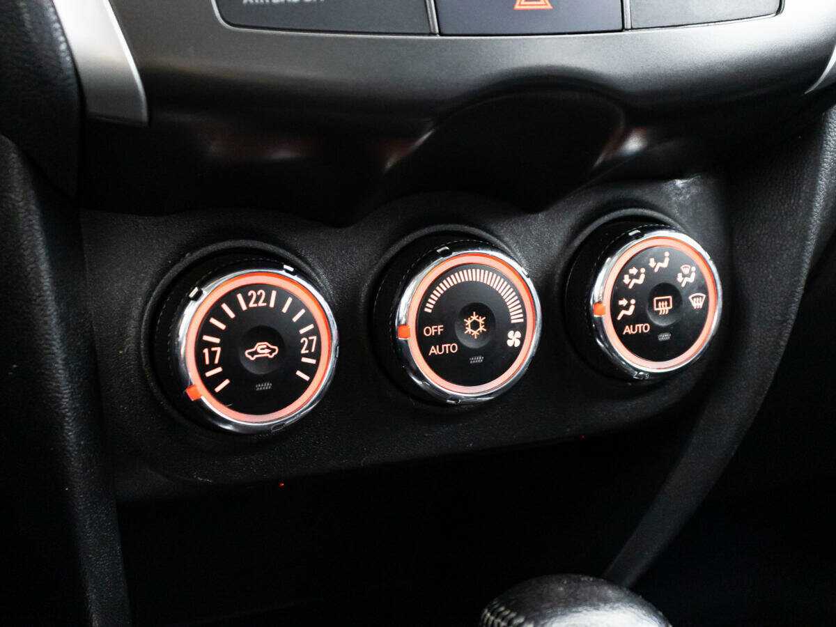 Продажа Б/У Митсубиши АС-Икс. Фото: #15