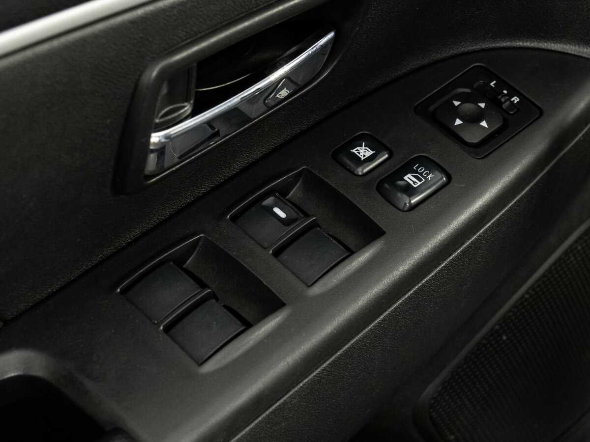 Продажа Б/У Митсубиши АС-Икс. Фото: #12