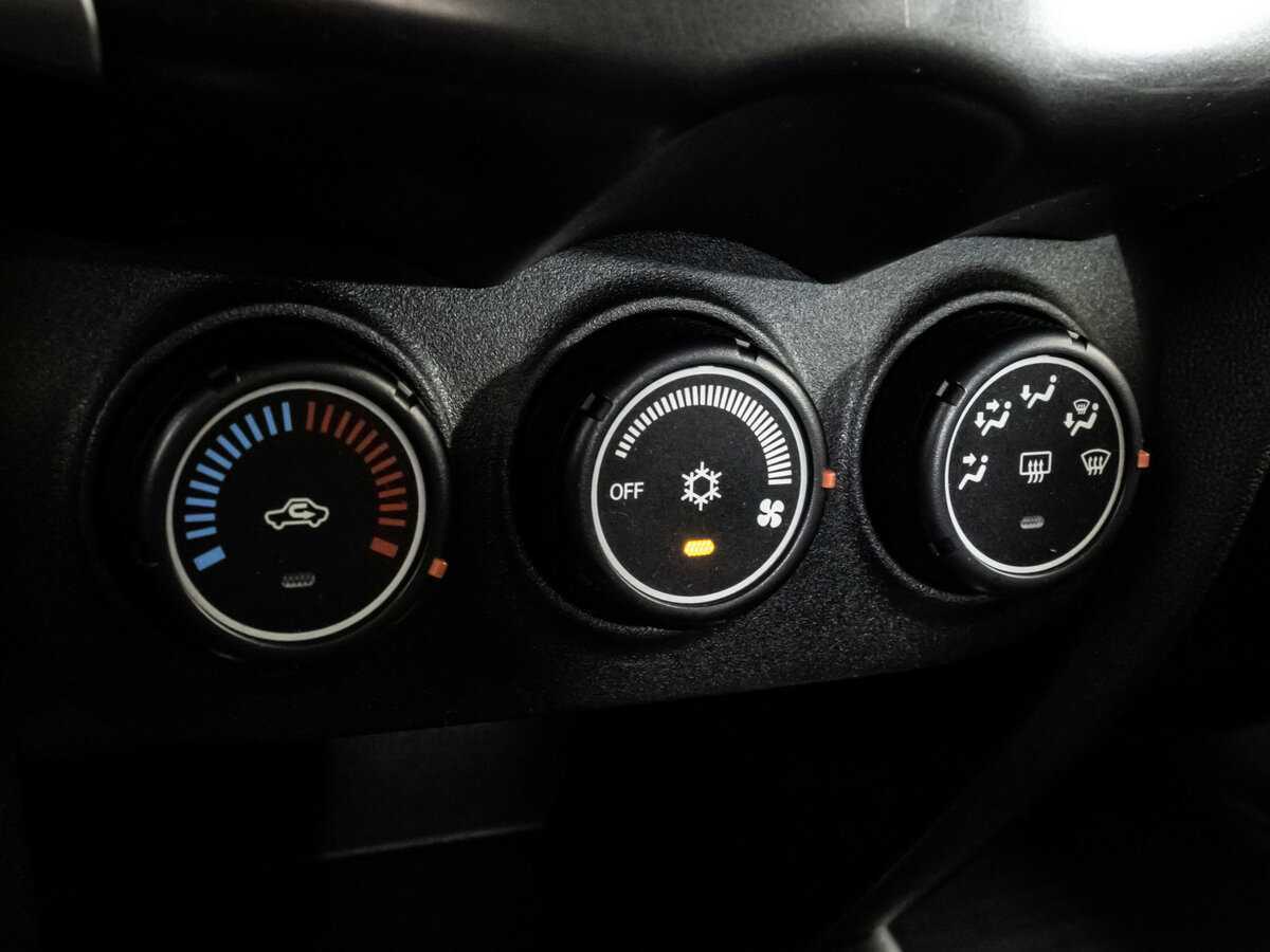 Продажа Б/У Митсубиши АС-Икс. Фото: #11