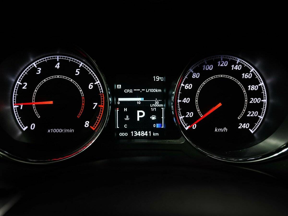 Продажа Б/У Митсубиши АС-Икс. Фото: #9