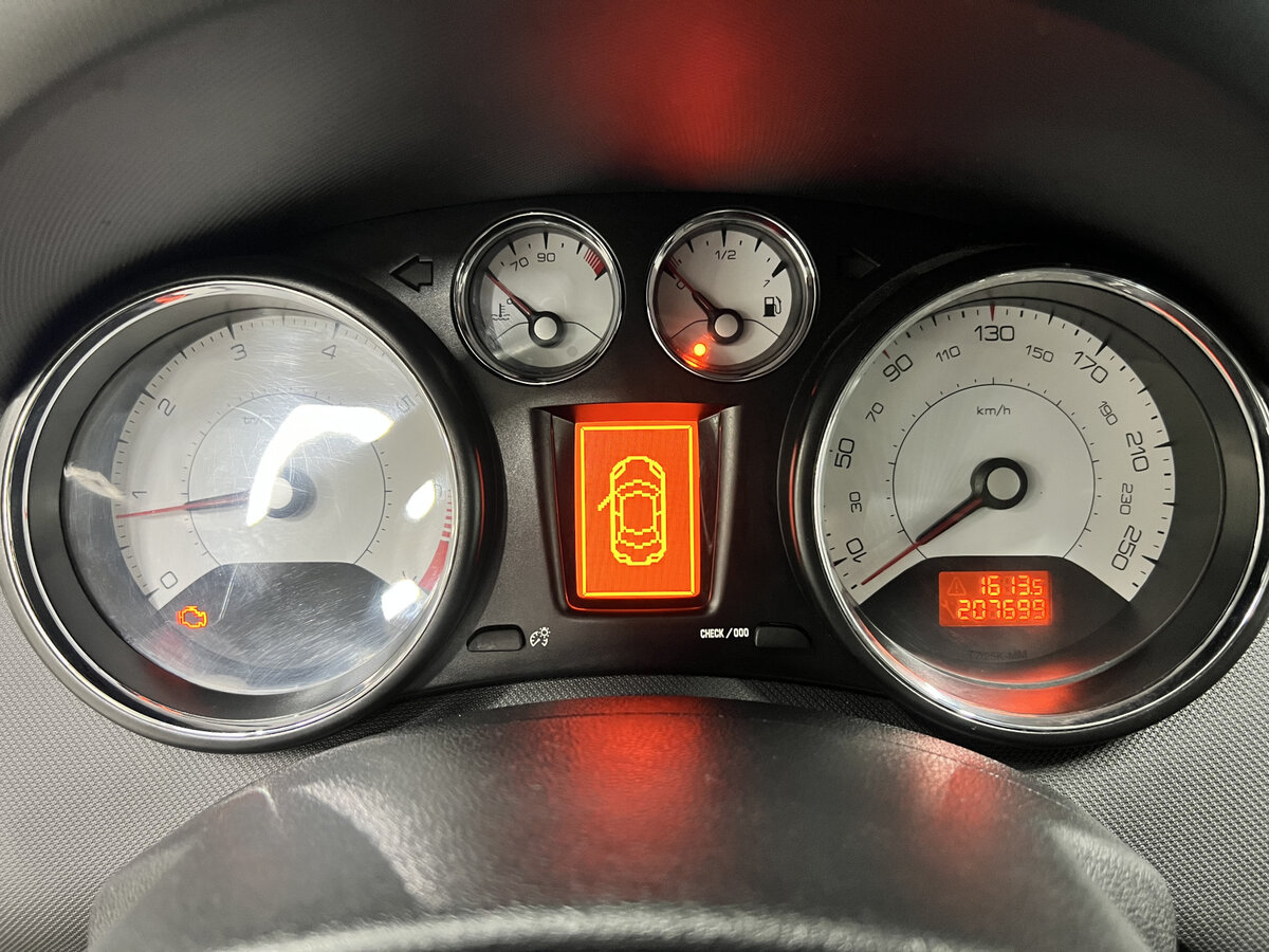 Продажа Б/У Пежо 308. Фото: #12